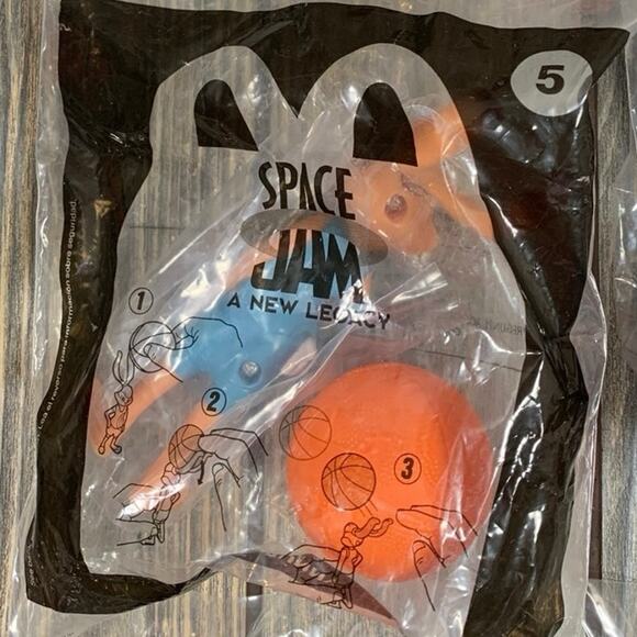 McDonalds Space Jam Happy Meal Toys 2021 Lot of 9 Basketball Taz Lebron Bugs - Picture 6 of 10